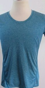 Reebok lightweight athletic short sleeve top